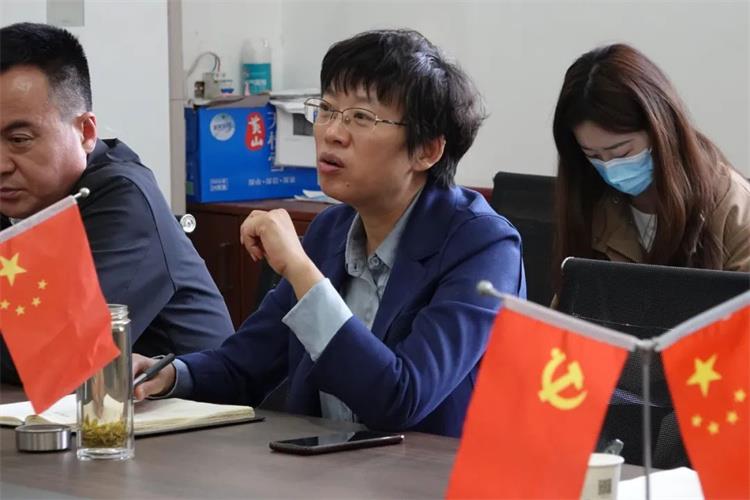 梁山縣縣委常委、常務(wù)副縣長張建芬蒞臨正陽集團(tuán)調(diào)研指導(dǎo)工作